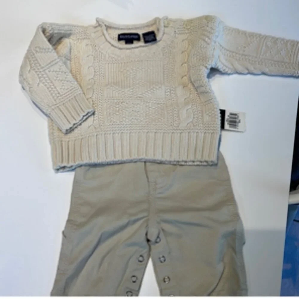 Ralph Lauren 2 pc sweater and pant set- NEW - 12-18 months